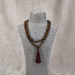 Mala japamala collier œil de tigre chapelet ou rosaire bouddhiste artisanat ethnique de l'Himalaya Tibet Chine