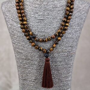 Mala japamala collier œil de tigre chapelet ou rosaire bouddhiste artisanat ethnique de l'Himalaya Tibet Chine