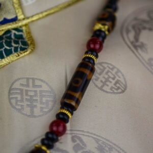 huam1023a Collier ethnique chung dzi Tibet Chine Artisanat de l’Himalaya (2)