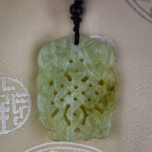 lizh1012 Pendentif noeud sans fin du bouddhisme en jade (2)