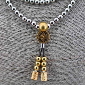 Mala japamala dorja vajra collier chapelet ou rosaire bouddhiste artisanat ethnique de l'Himalaya Tibet Chine