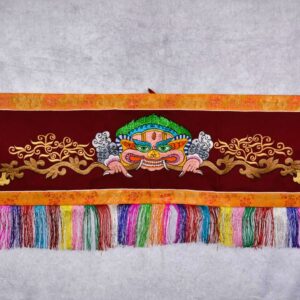 Bannière bouddhiste brocart, Chhepu Kirtimukha. Artisanat tibétain Népal. Décoration au style et ambiance de l'Himalaya