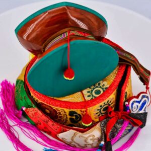 Damaru tambourin de rituel bouddhiste. Artisanat de l'Himalaya. Bodnath Katmandou Népal