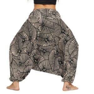 Pantalon sarouel ethnique Thai asiatique. Mode hippie chic, boho et casual