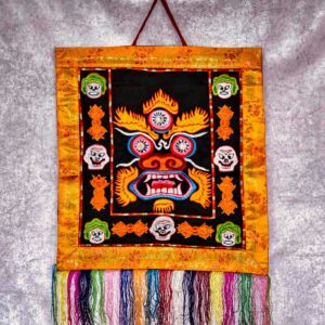 Tangka Mahakala Bhairava | Brocart | Ambiance bouddhiste. Tangka Mahakala, brocart brodé de "Mahakala Bhairava", un des aspects de Shiva, le dieu hindou de la destruction et de la régénération.