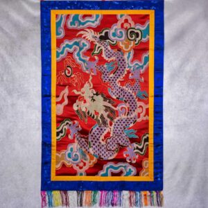 Thangka bouddhiste.Dragon tibétain. Artisanat tibétain Népal. Décoration, tenture au style et ambiance de l'Himalaya