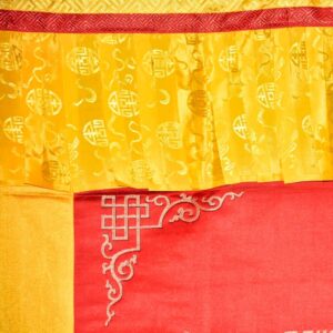 Tenture et rideau de porte bhoutanais, dhoka 100% soie. Artisanat du Bhoutan l'Himalaya. Décoration d'interieur