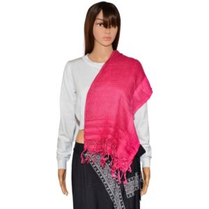 Echarpe en soie. Artisanat de l'Inde. Mode mixte, casual, hippie chic, boho et ethnique