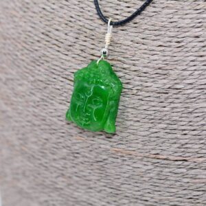 Pendentif Tête de Bouddha en Jade Bijou Spirituel Artisanal Unique du Népal. Boutique Zen Himalayan-eshop