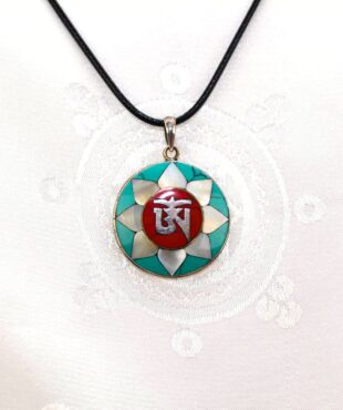 Pendentif Tibétain en Argent 925, Turquoise, Nacre et Corail Rouge - Symbole Om Bouddhiste - Import Népal - Boutique Zen Himalayan-eshop