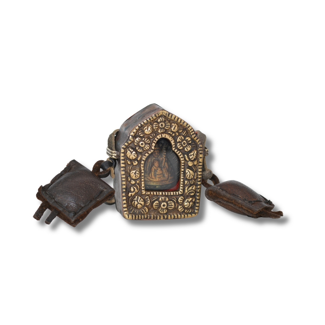 boîte à reliques tibétaine de pèlerinage bouddhiste