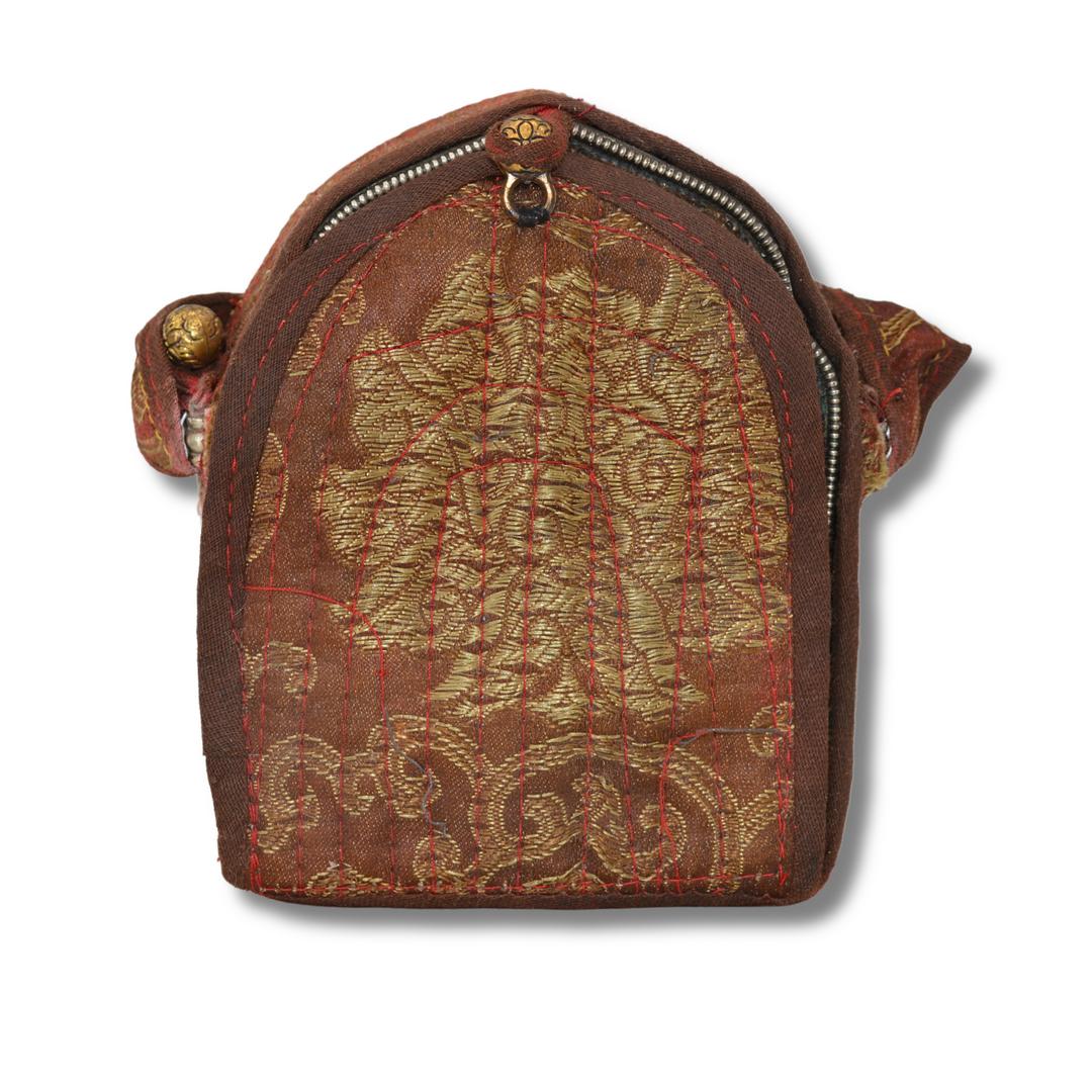 Ghau Reliquaire Bouddhiste Tibétain – Tsa-Tsa Bhairava | Cuivre & Métal Repoussé – Pièce Ancienne