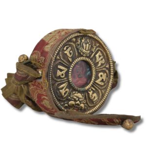 Ghau Tibétain Ancien Shakyamuni – Reliquaire Bouddhiste en Cuivre & Bronze Tsa-Tsa & Mantra Om Mani Padme Hum