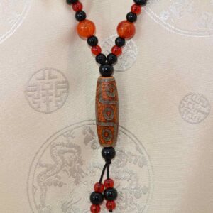 Collier Tibétain Dzi Patine Antique – Agate Blanche Translucide 9 Yeux & Dzi 3 Yeux Craquelés Bijou Spirituel Himalayen