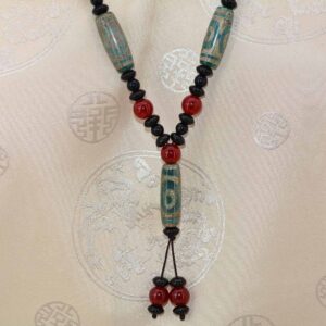 Collier Tibétain Dzi 3 Yeux en Agate Vert-Bleu Translucide – Bijou Spirituel de l’Himalaya