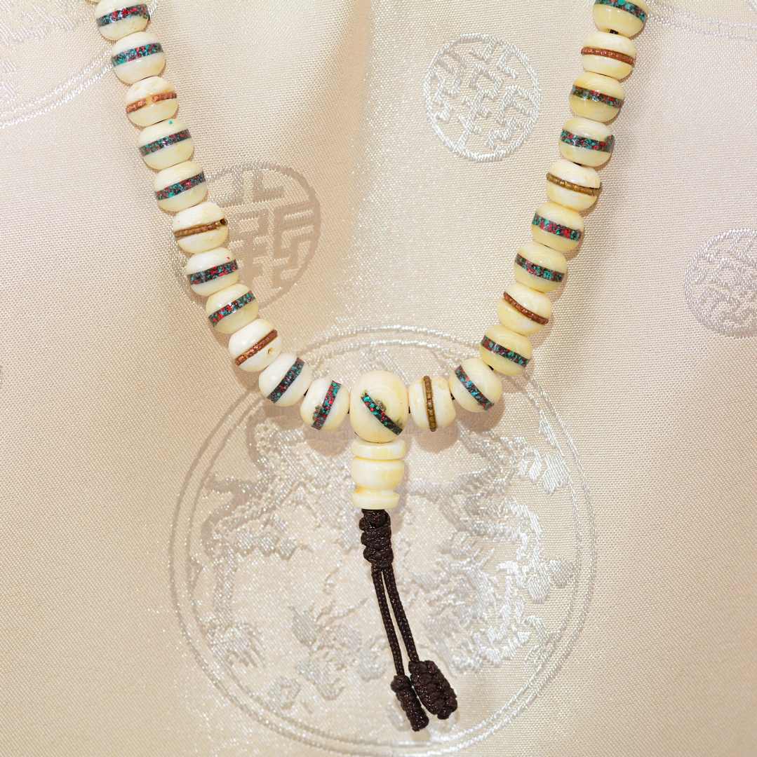 Mala Tibétain en Os de Yak – 108 Perles Artisanales du Népal