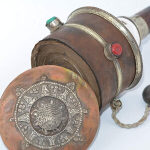 Moulin à Prières Bouddhiste du Népal – Cylindre Rituel du Dolpo 43 cm | Art Sacré & Mantras Tibétains
